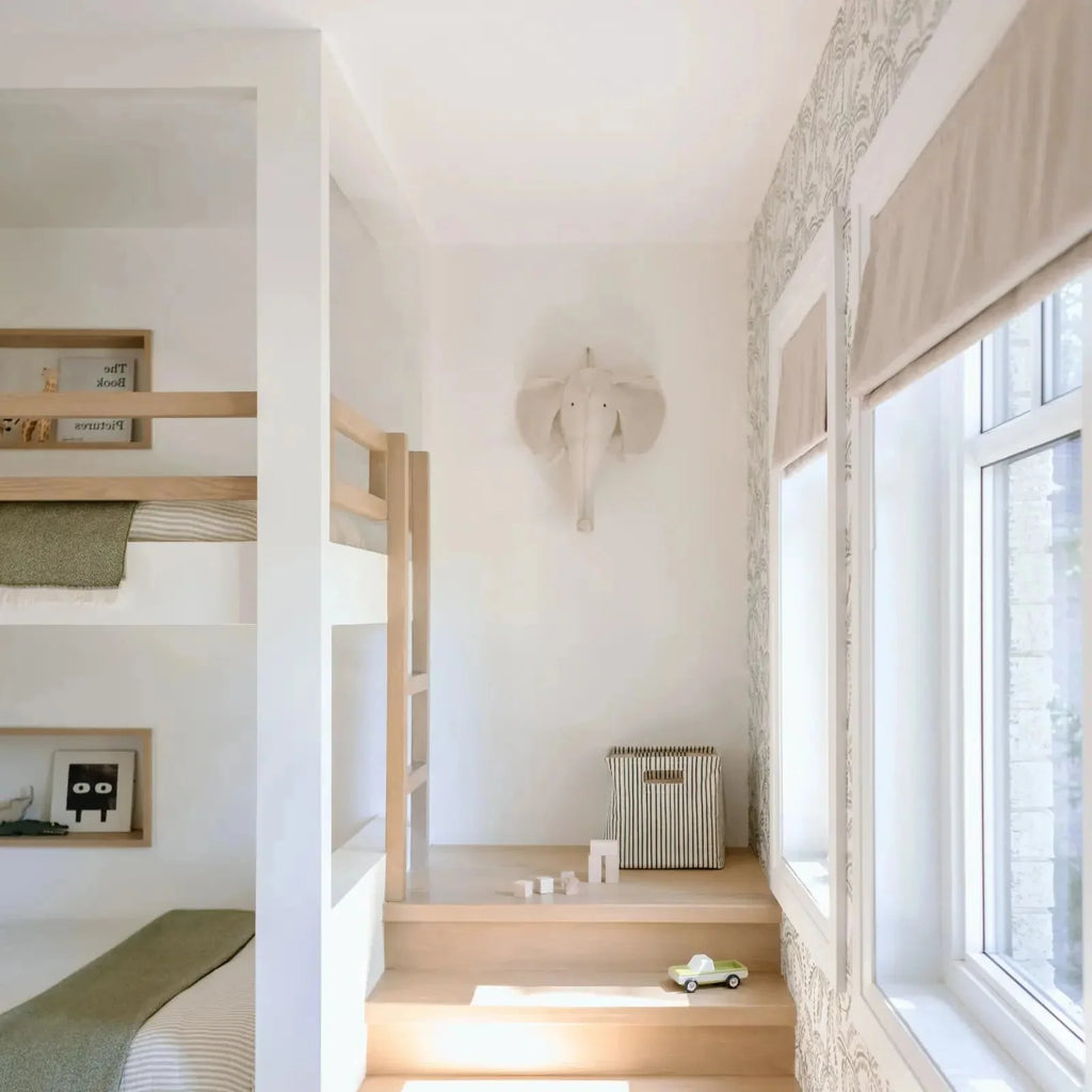 Motorized Roman Shade Cordless