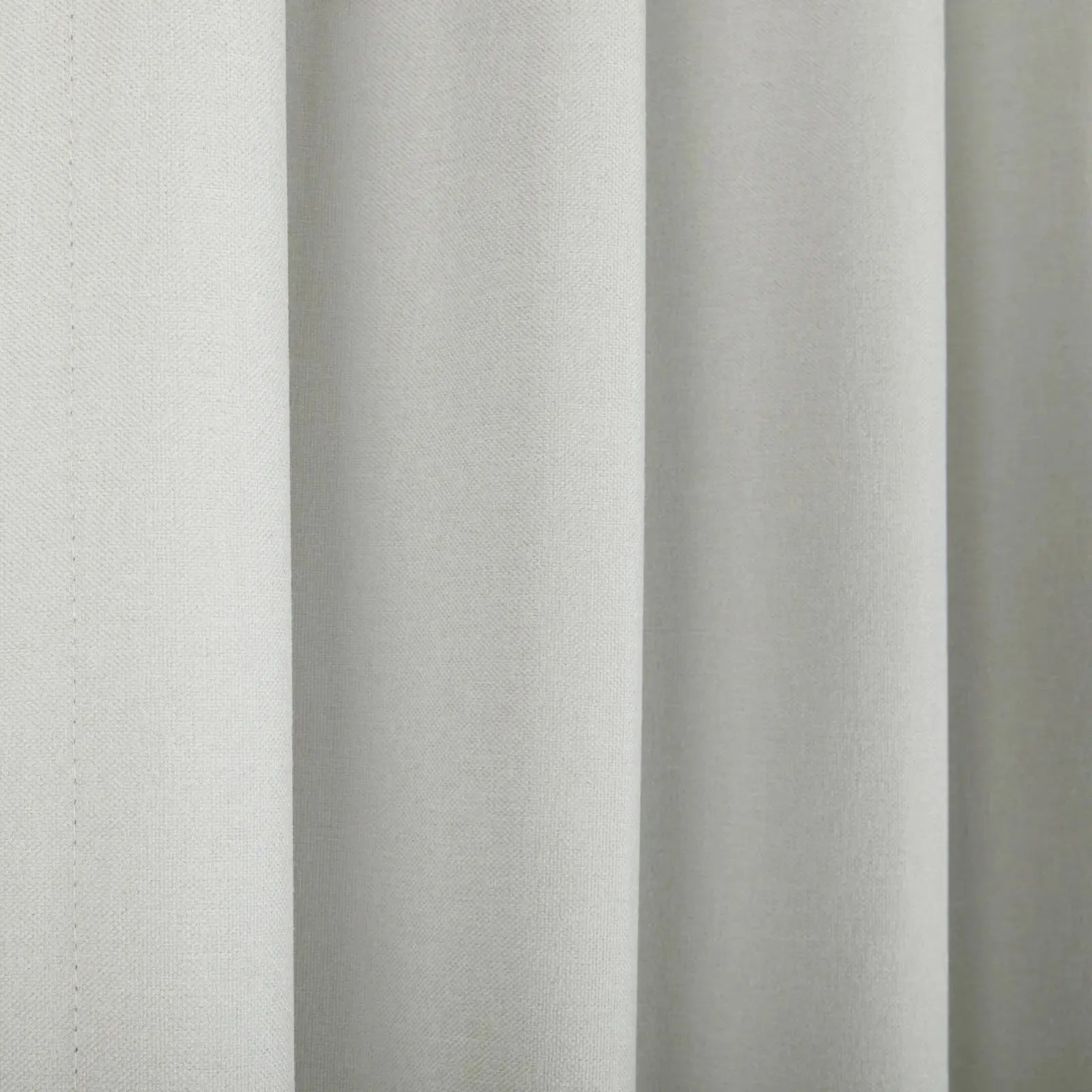 Lila 100% Blackout Drape Pleated